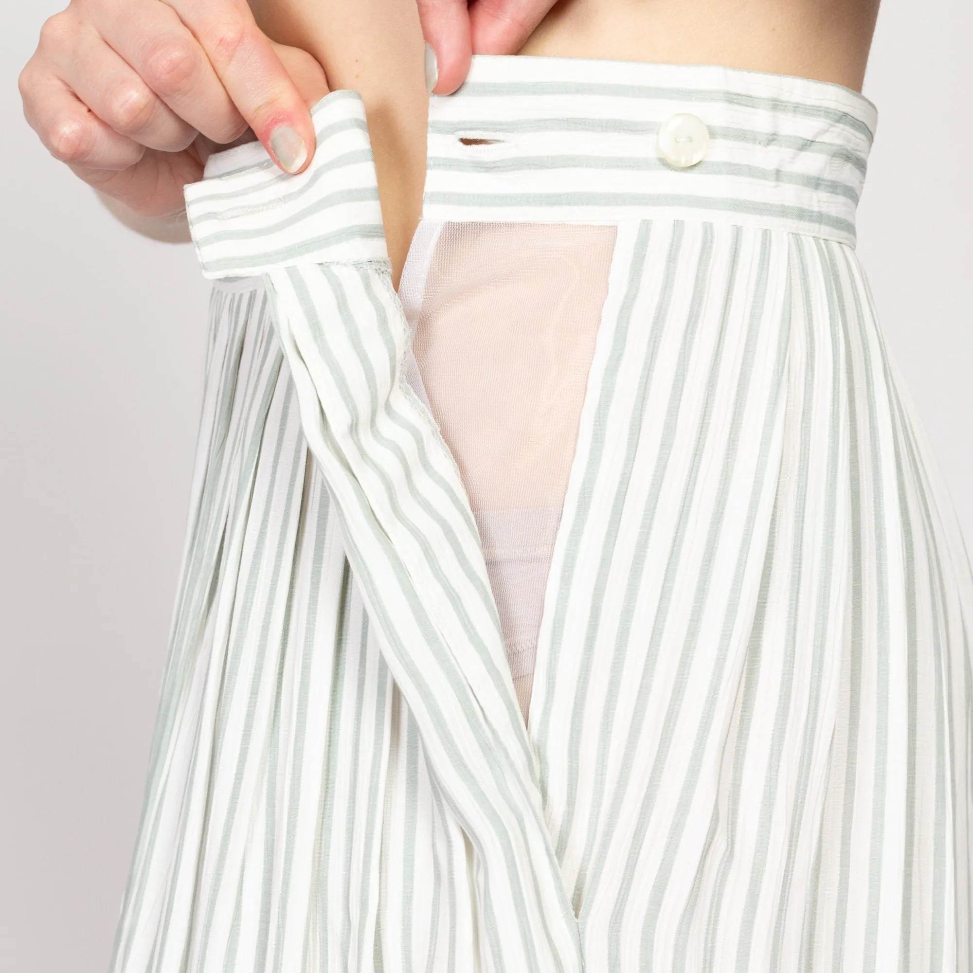 Medium 80s White & Sage Green Pinstriped Maxi Skirt 28"
