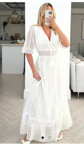 WHITE LACE SHORT SLEEVE MIDI DRESS